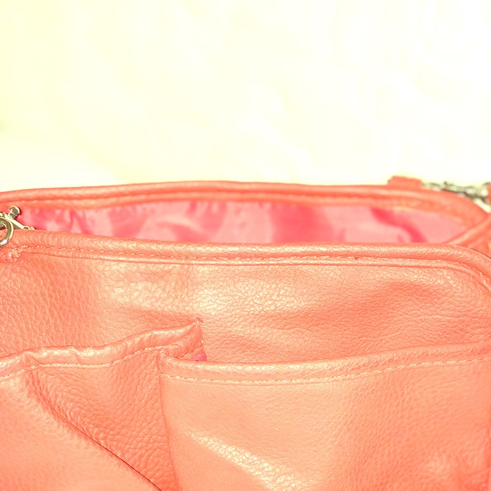 Red handbag organizer insert